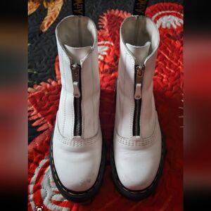 Dr. Martens JETTA Platform Boots - Womens Size 7